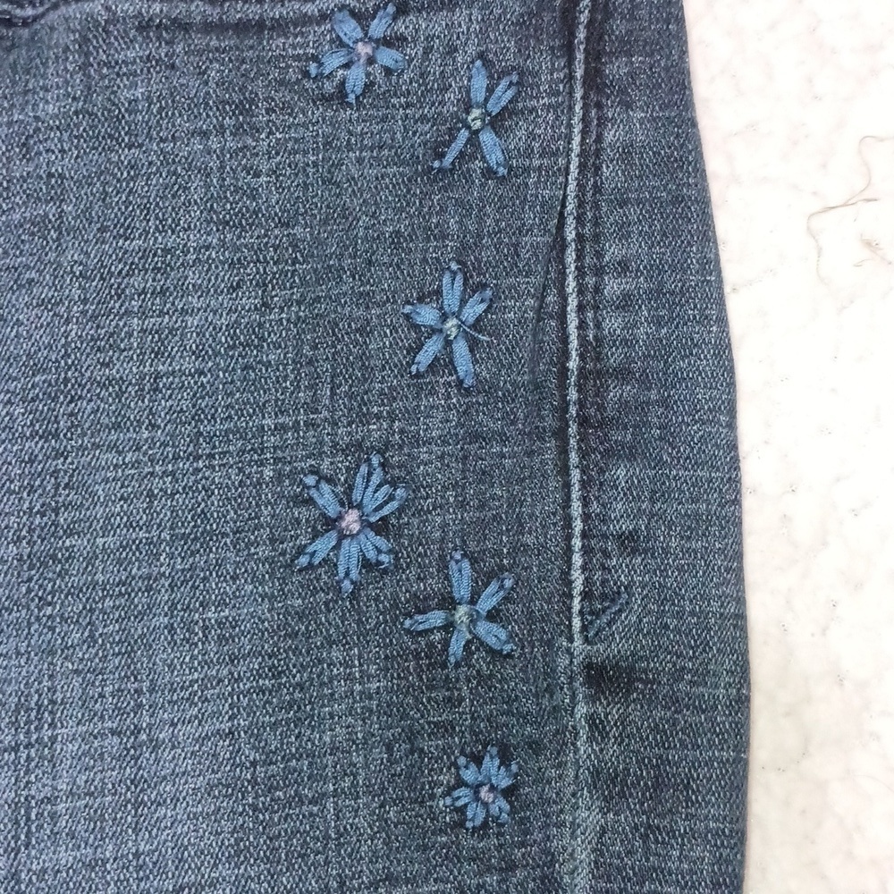 Levi's Mid Rise Skinny Jeans Size 33 - Picture 6 of 9